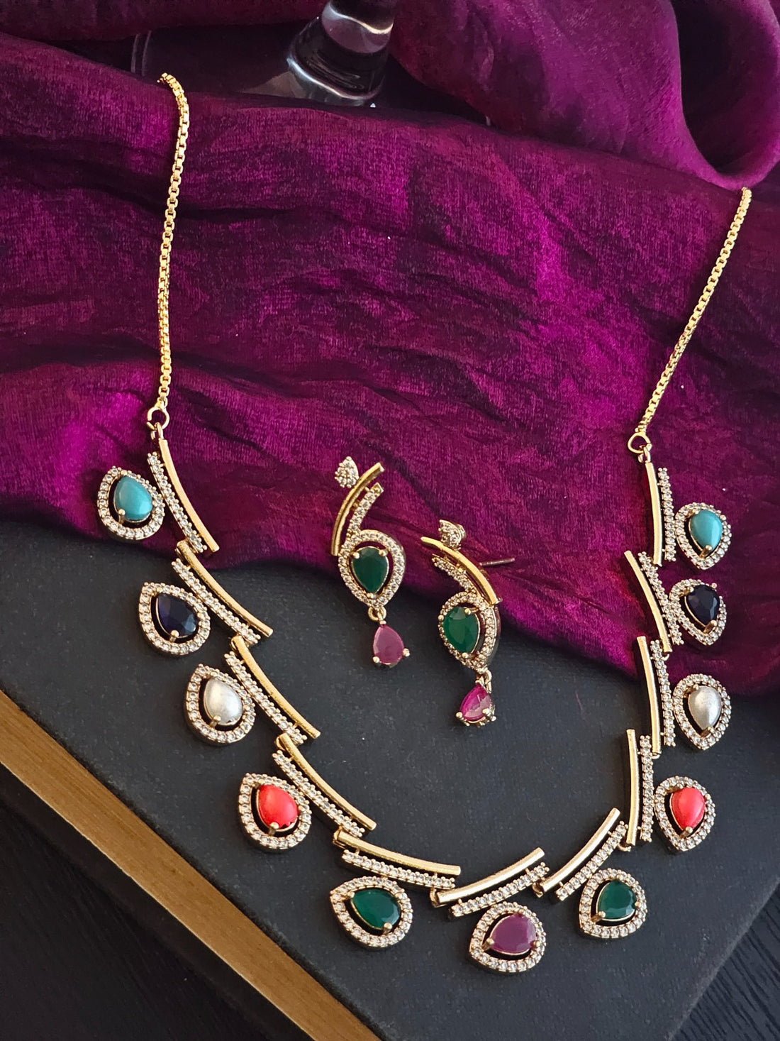 The Prism Necklace Set