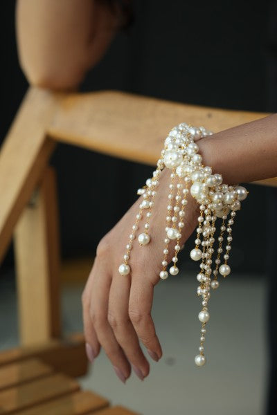 MoonLight Pearl Bracelet