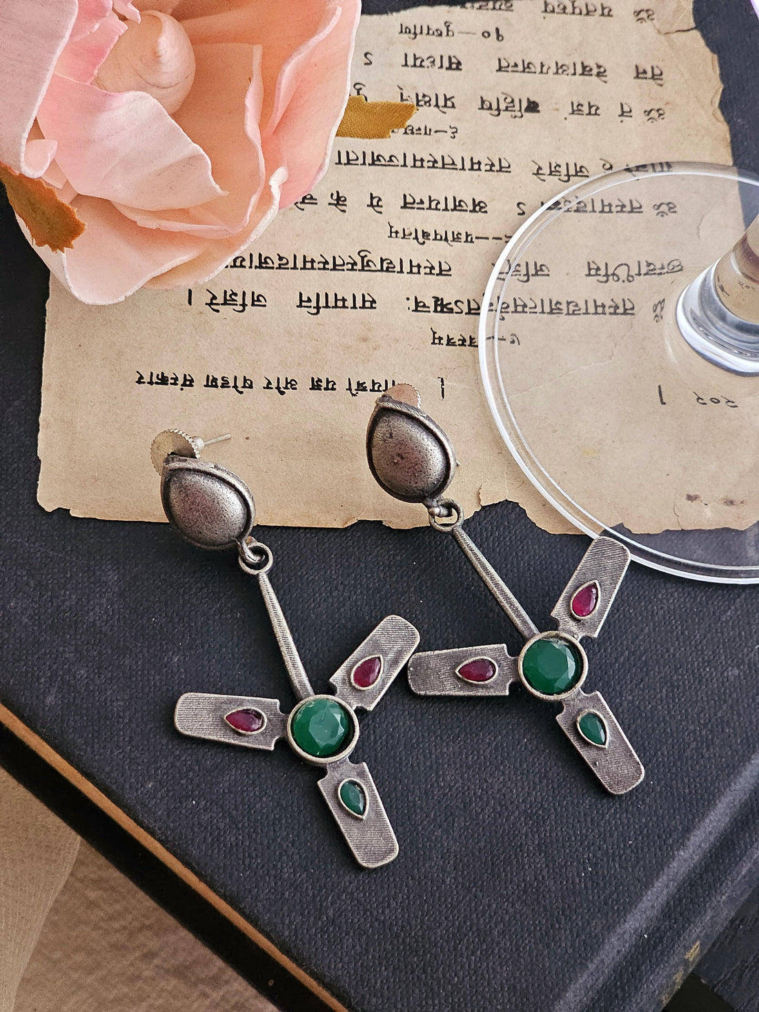 Elegant Fan Shaped Earrings