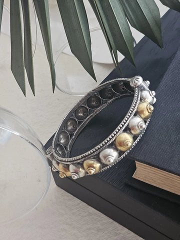 Ishani Moonlit Dual Essence Grace Kada