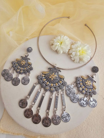Mudra German Silver Hasuli Pendant Set