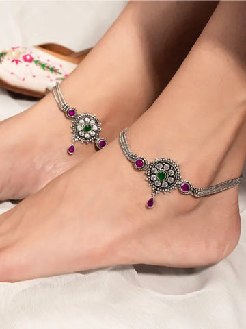 Kavya Elegant Bloom German Silver Anklet