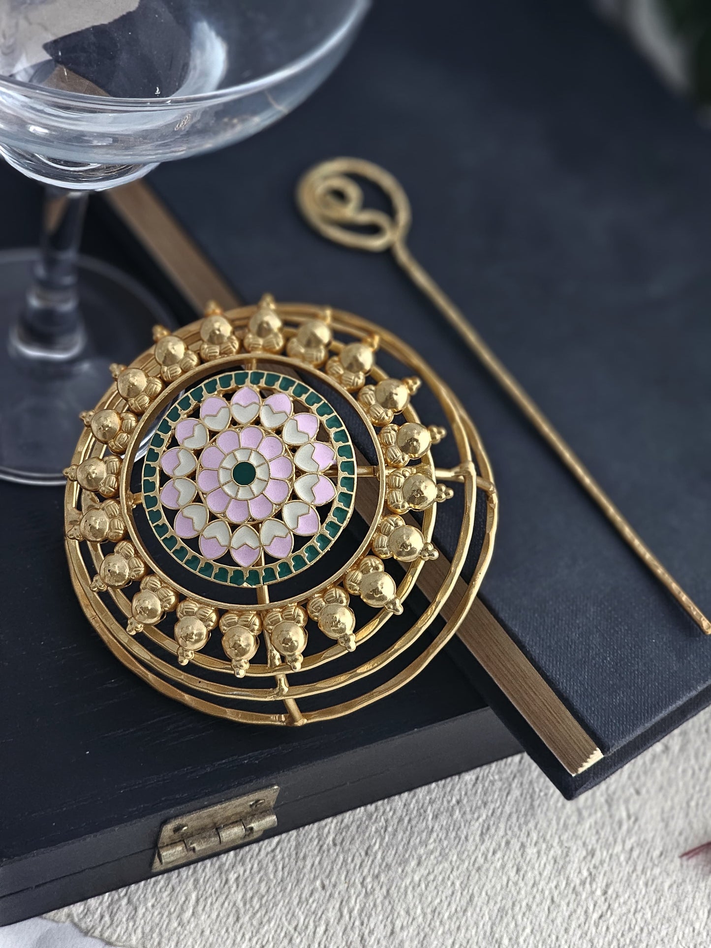 Golden Buncage & Stick