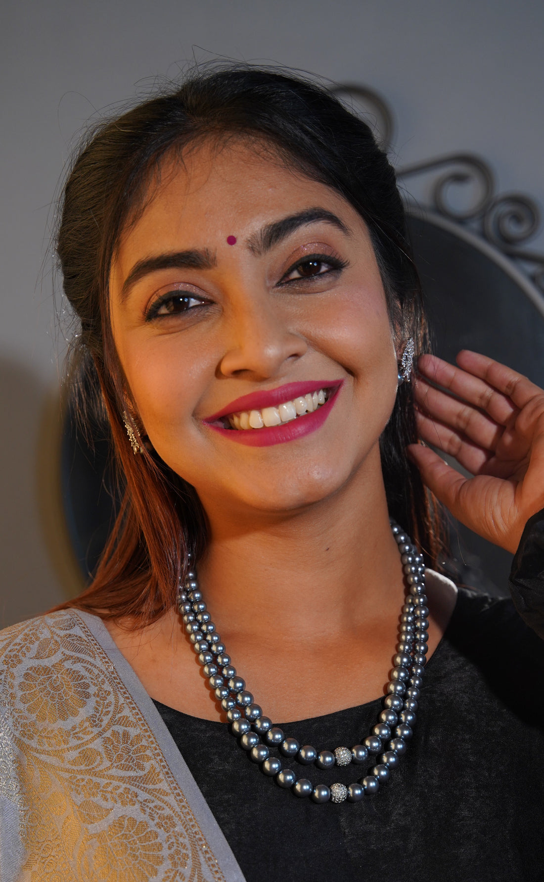 Srishti Whispers of Tranquility Pearl Necklace Set