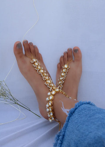 Meghna Radiance of Grace Anklet