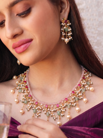 Tiyara Regal Aura Necklace Set