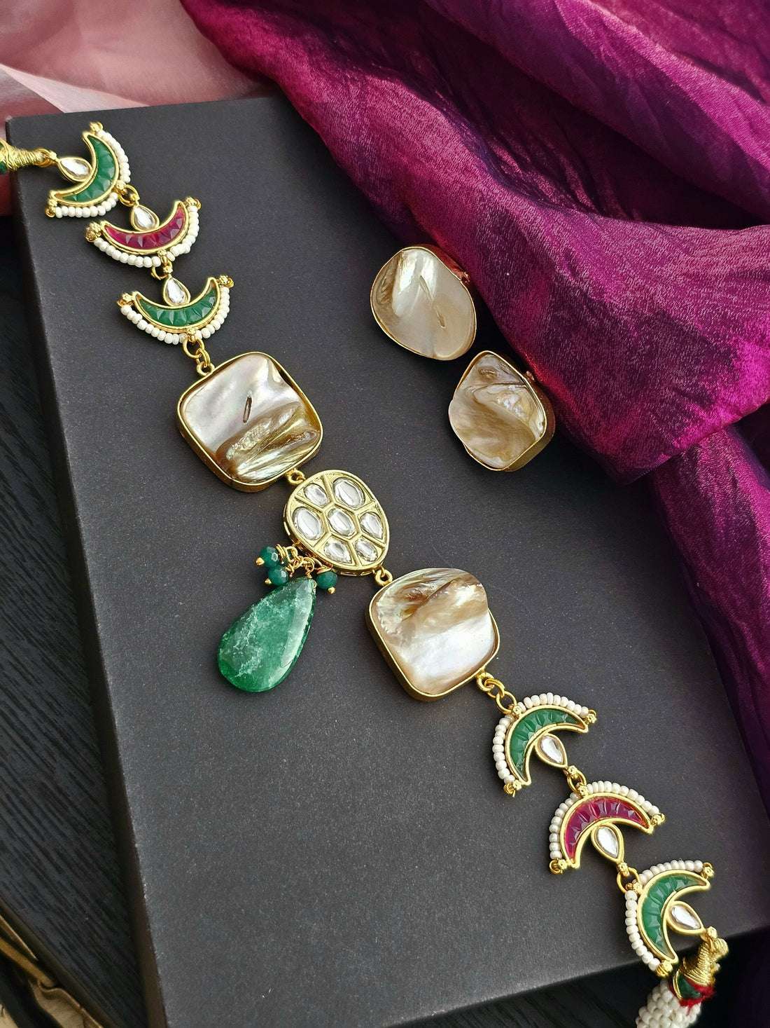 Mother Pearl Necklace Set