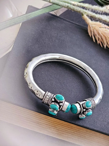 Aaranya Ocean Bliss Turquoise Silver Kada