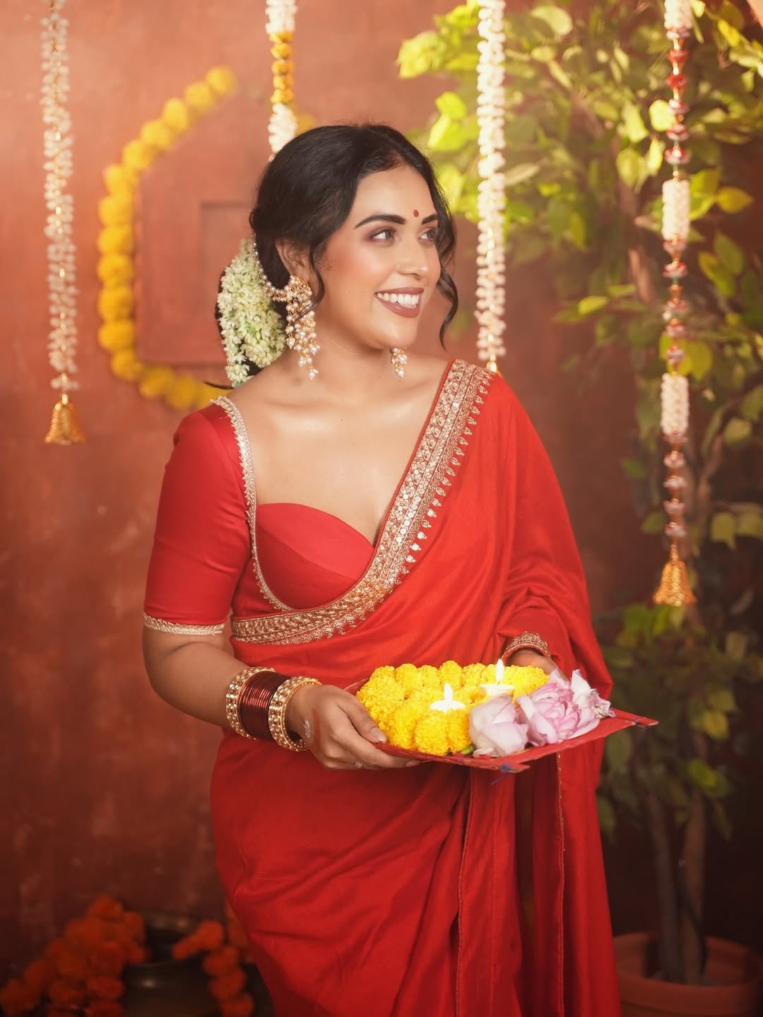 Tarangini Timeless Pachi Kundan-Pearl Earchain