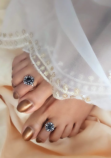 Silver  Black Toe Ring