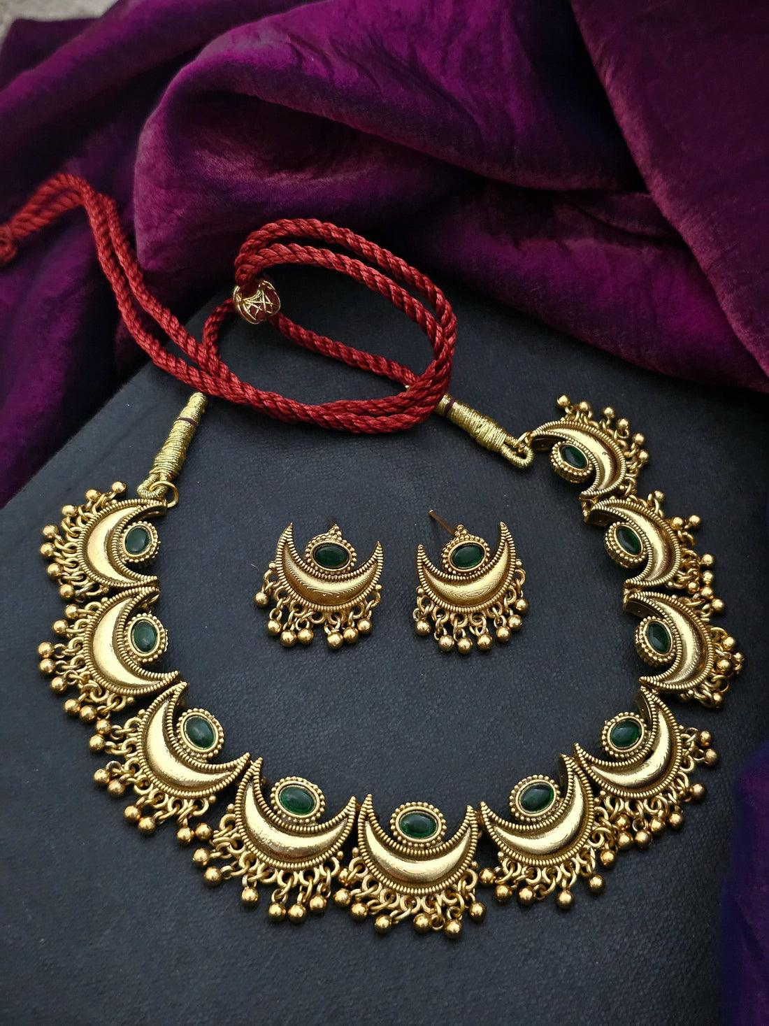 Lunar Verdance Necklace Set