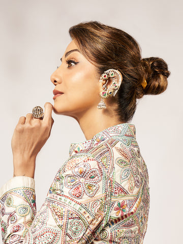 Regal Plumage Ear Cuff