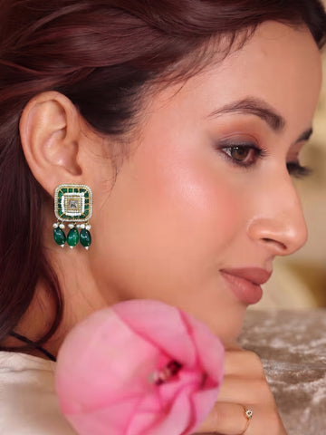 Meera Classi Studs