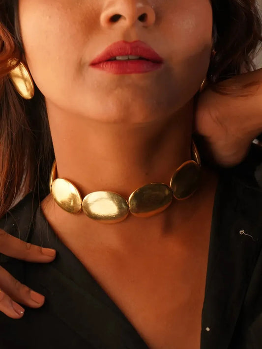 Novara Luxe Radiant Shine Oval Choker Set