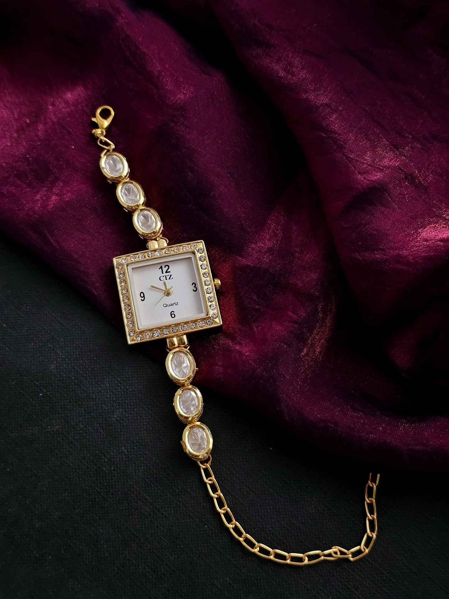Kundan Radiance Square Dial Watch