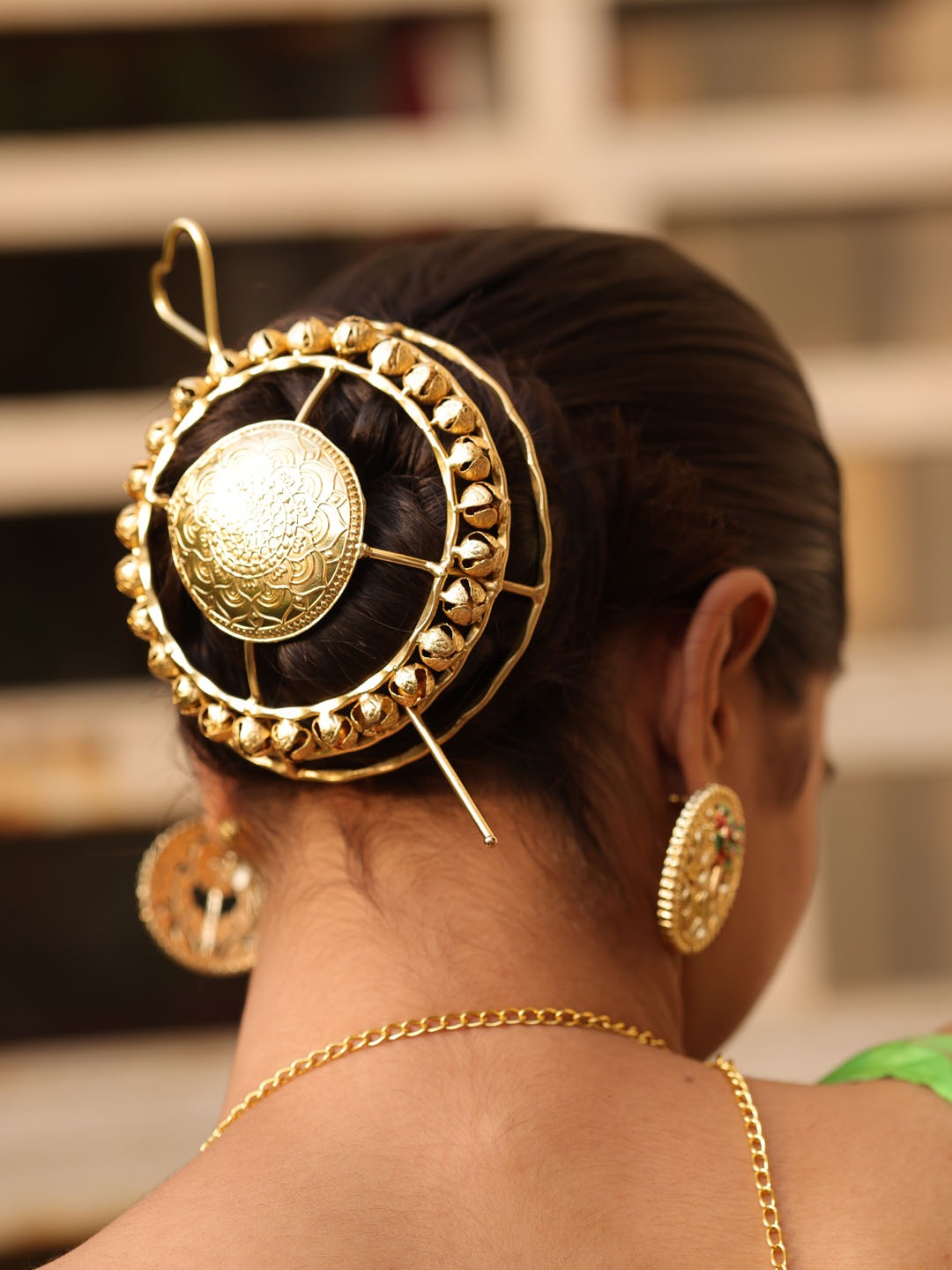 Golden Buncage & stick