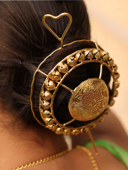 Golden Buncage & stick