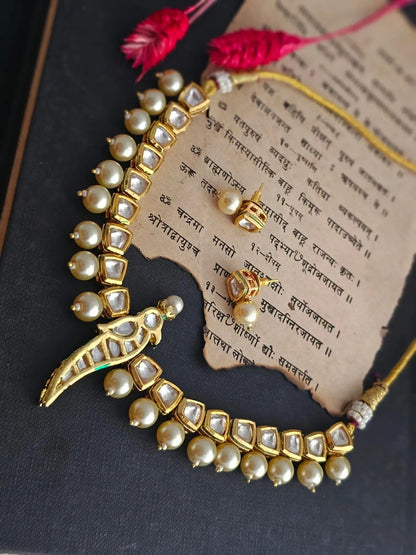 Avyana Radiant Kundan Bird Choker Set With Pearls
