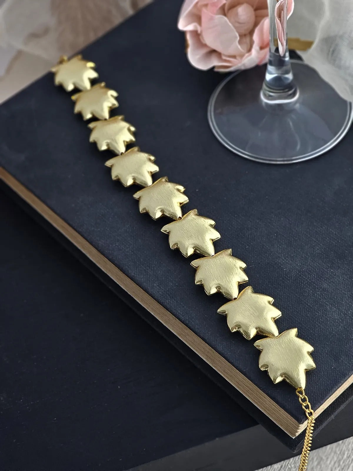 Aurelia Golden Anti-Tarnish Leaf Choker Necklace