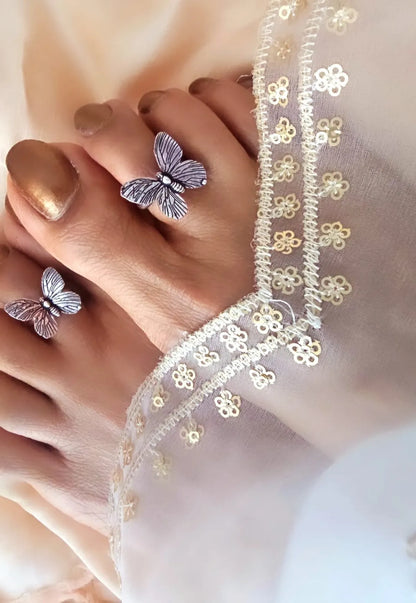 Aaruni Winged Grace Eternal Glow Toe Ring