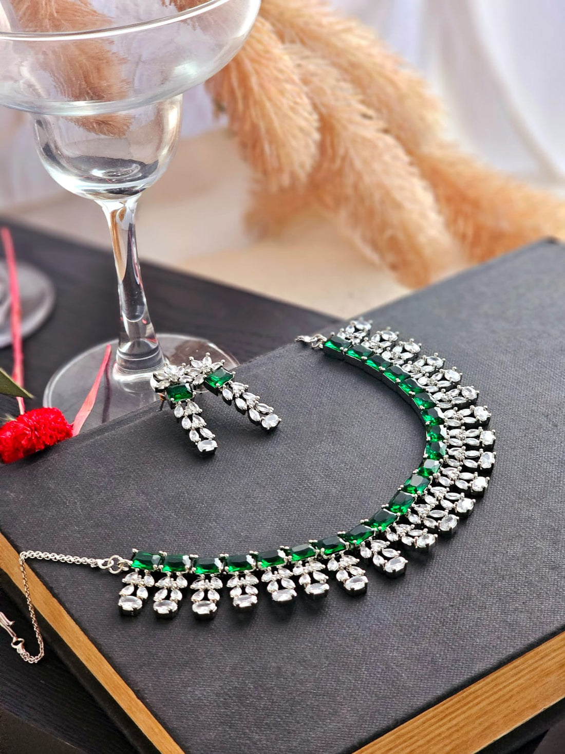 Emerald Glimmer AD Necklace Set