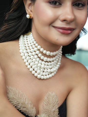 Infinite Pearl Necklace