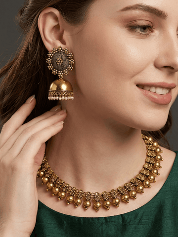 Tarini Golden Necklace Set