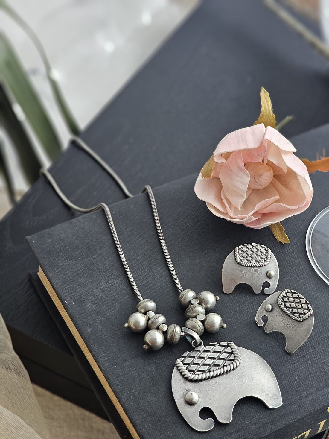 Gaj-Gamini German Silver Elephant Pendant Set