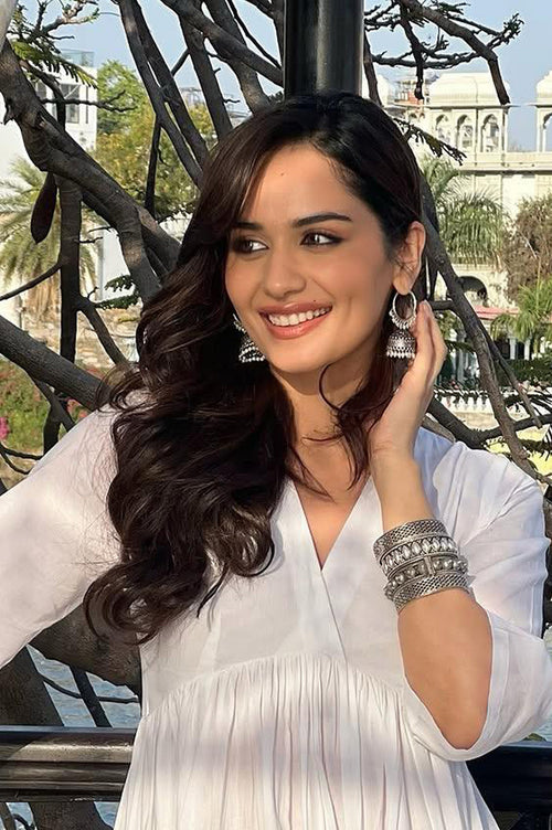 Manushi Chillar