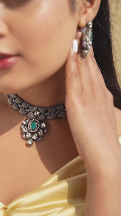 Vashti Elegant Kundan Necklace and Chandelier Earrings Set