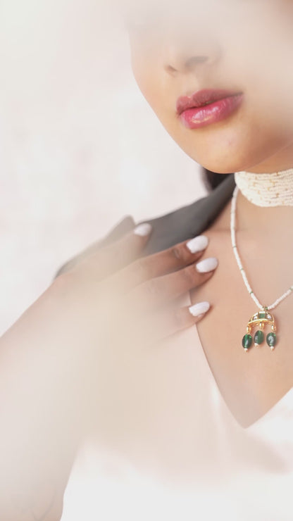 Leana White Beaded Choker & Pendant Combo