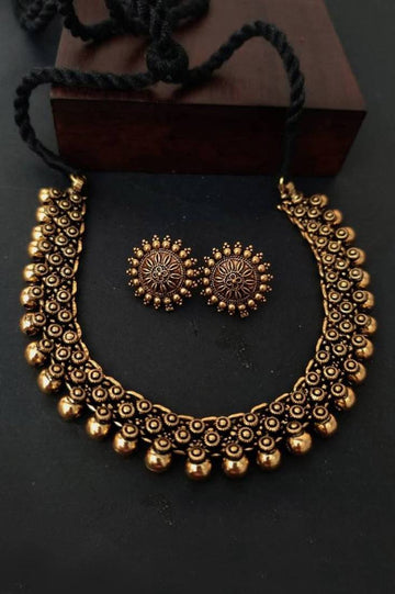 Tanira Gold Toned Brass Kolhapuri Necklace Set