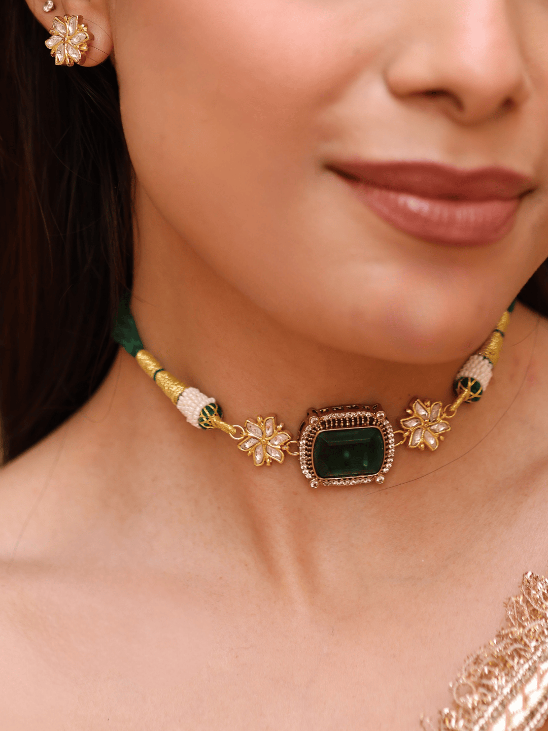 Emerald Harmony Thread Necklace